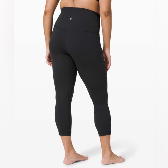 Lululemon Align Super High-Rise Crop *Crushed Velvet
Black special edition - Picture 1 of 13